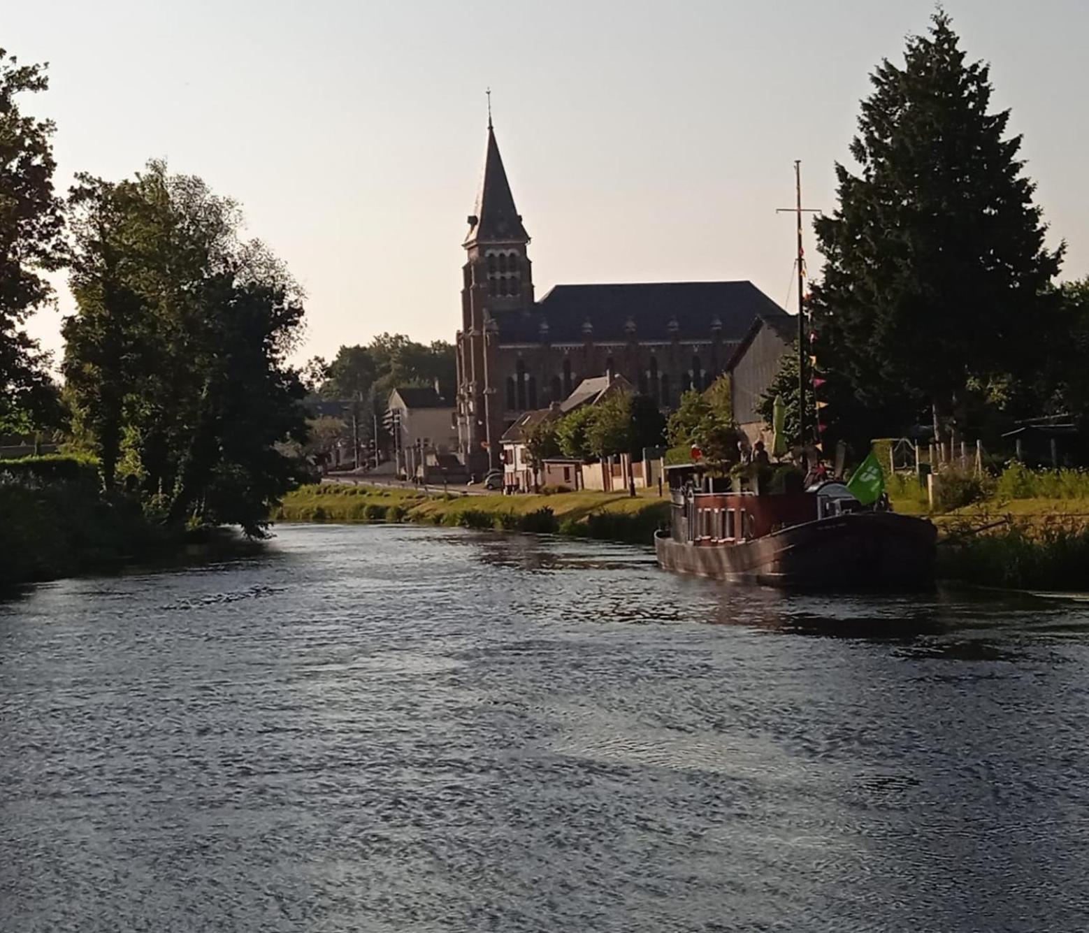 Aux 10 Ponts - Gite Aux Abords Du Fleuve La Somme - La Mer A 30 Min - La Nuit Pour 6 Voyageurs Buitenkant foto